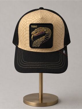 Toxic snake patch trucker hat NWT